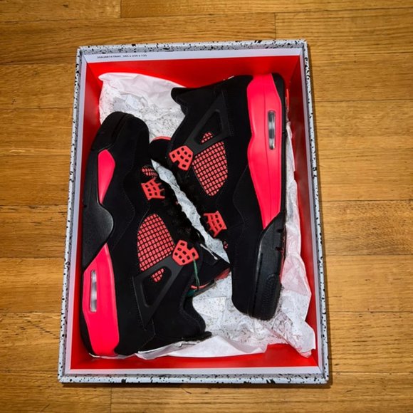 Air Jordan 4 Red